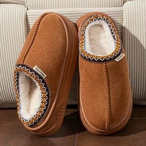 Women’s Cozy Warm Slip-On House Slippers with Fur Lining – Brown